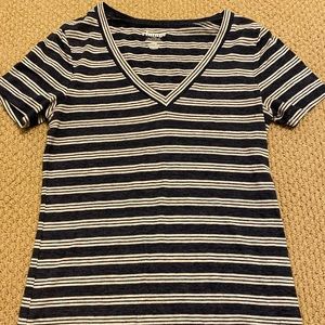 Striped V-neck t-shirt